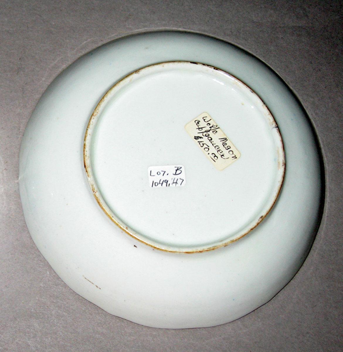 2008.0011.047 B Porcelain saucer, bottom