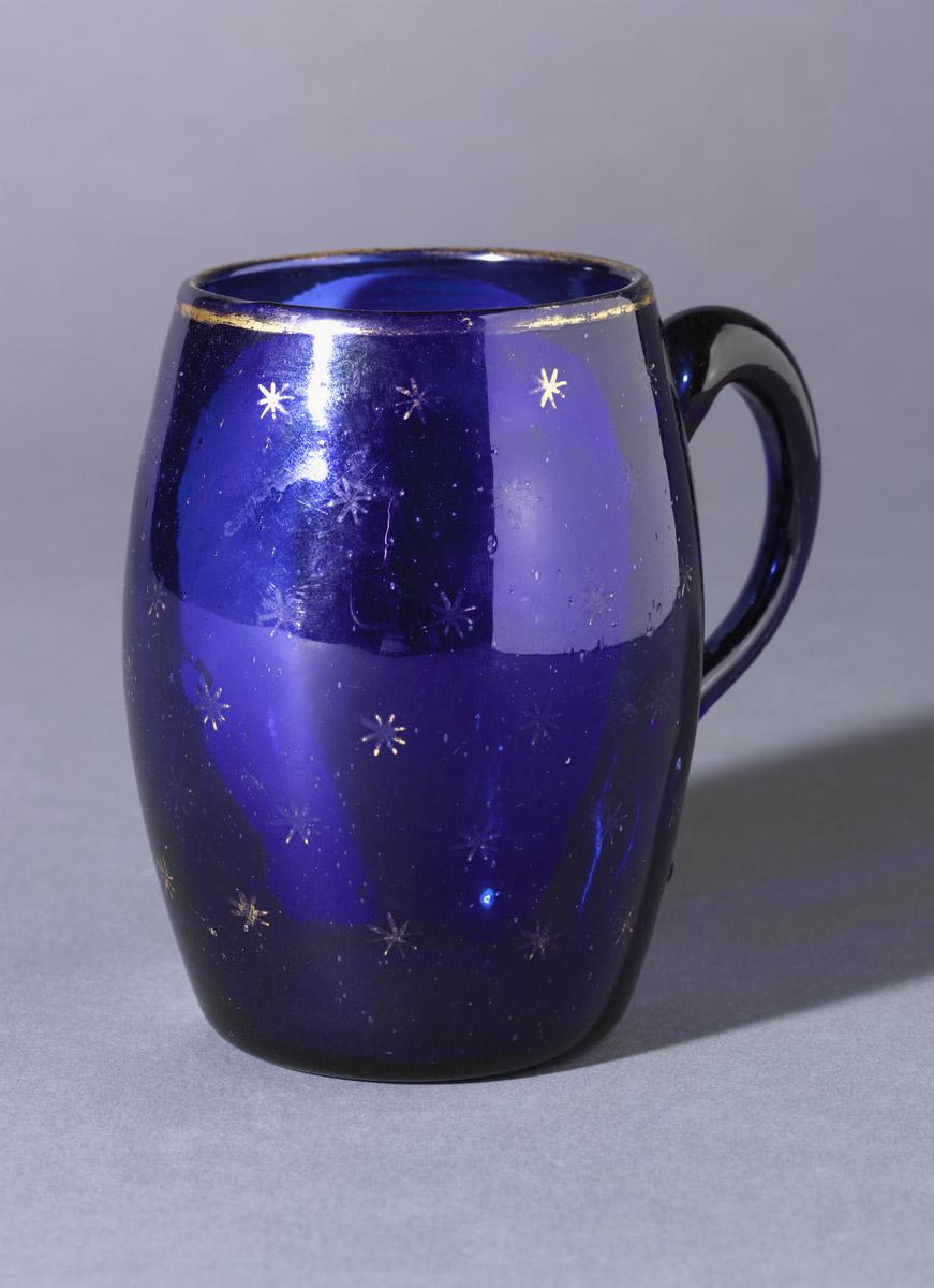 2008.0047 Glass mug (view 3)