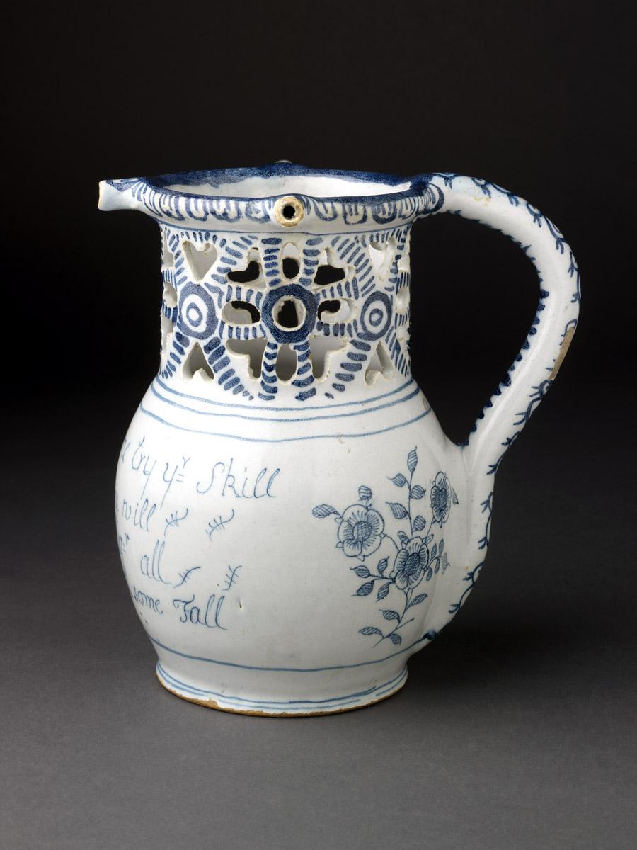 2008.0034.005 Delft puzzle jug