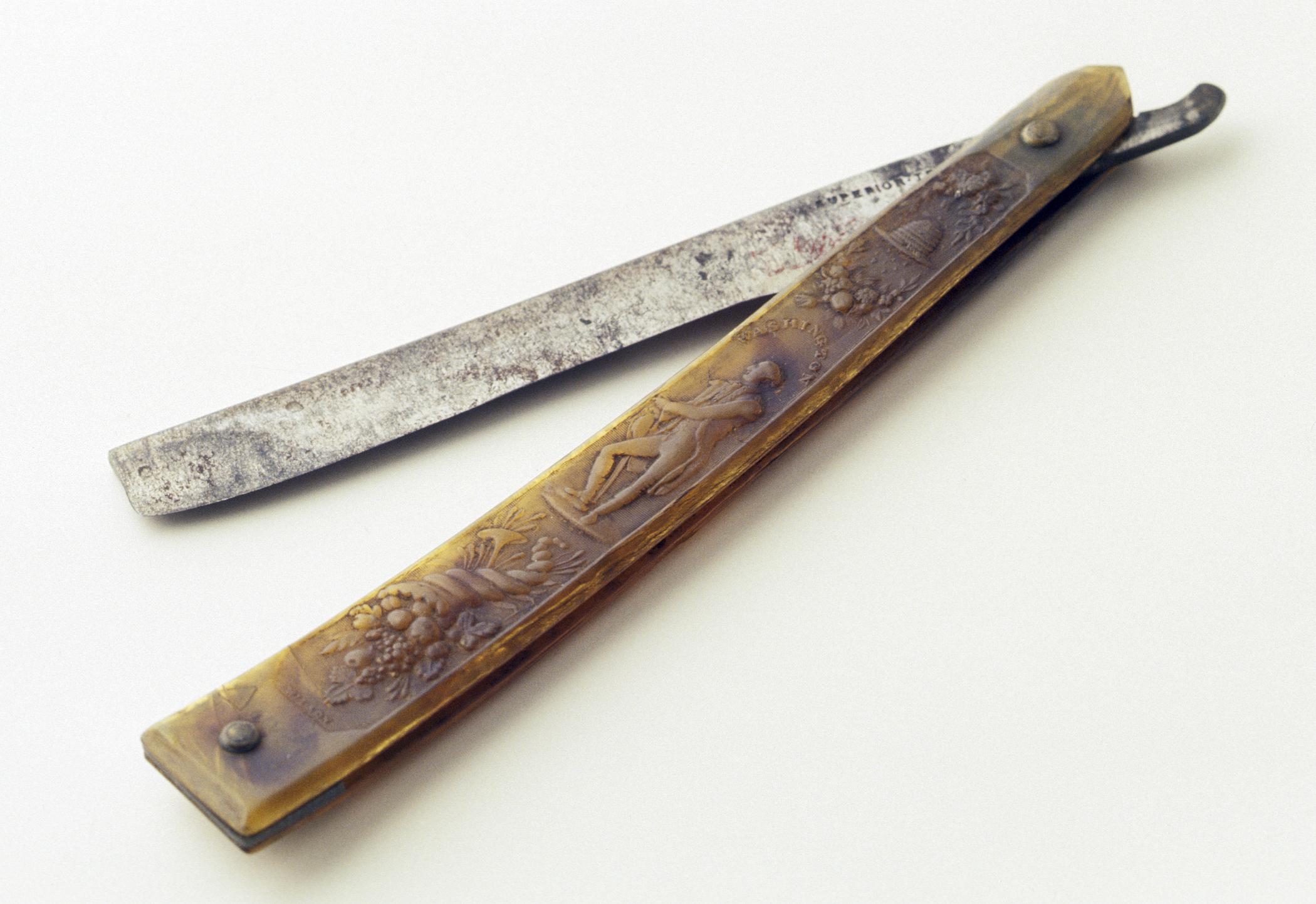 1958.2367 Razor