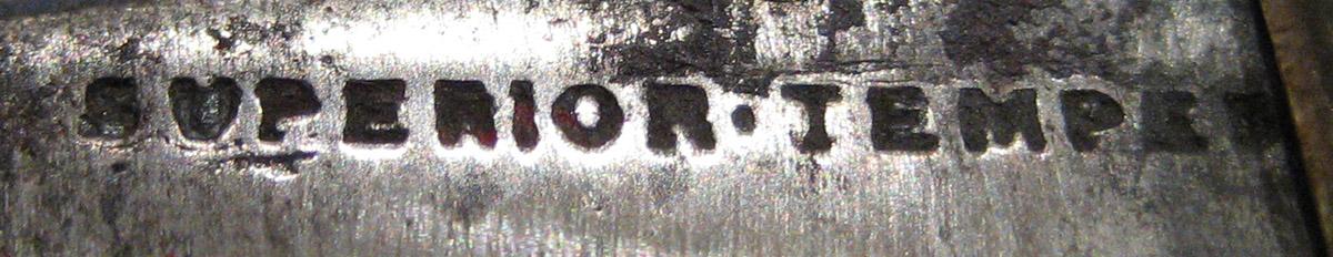1958.2367 Razor (mark)