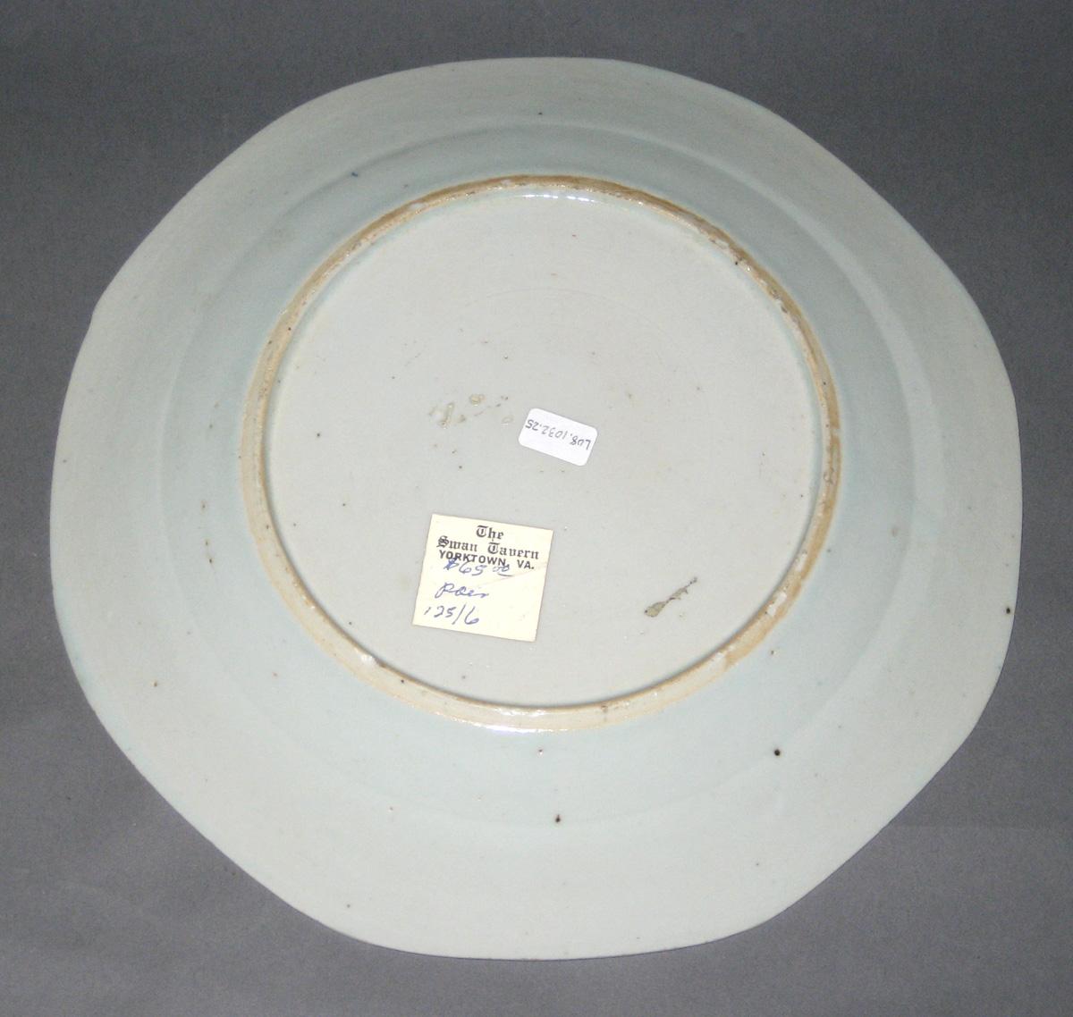 2008.0034.017 Chinese porcelain plate back