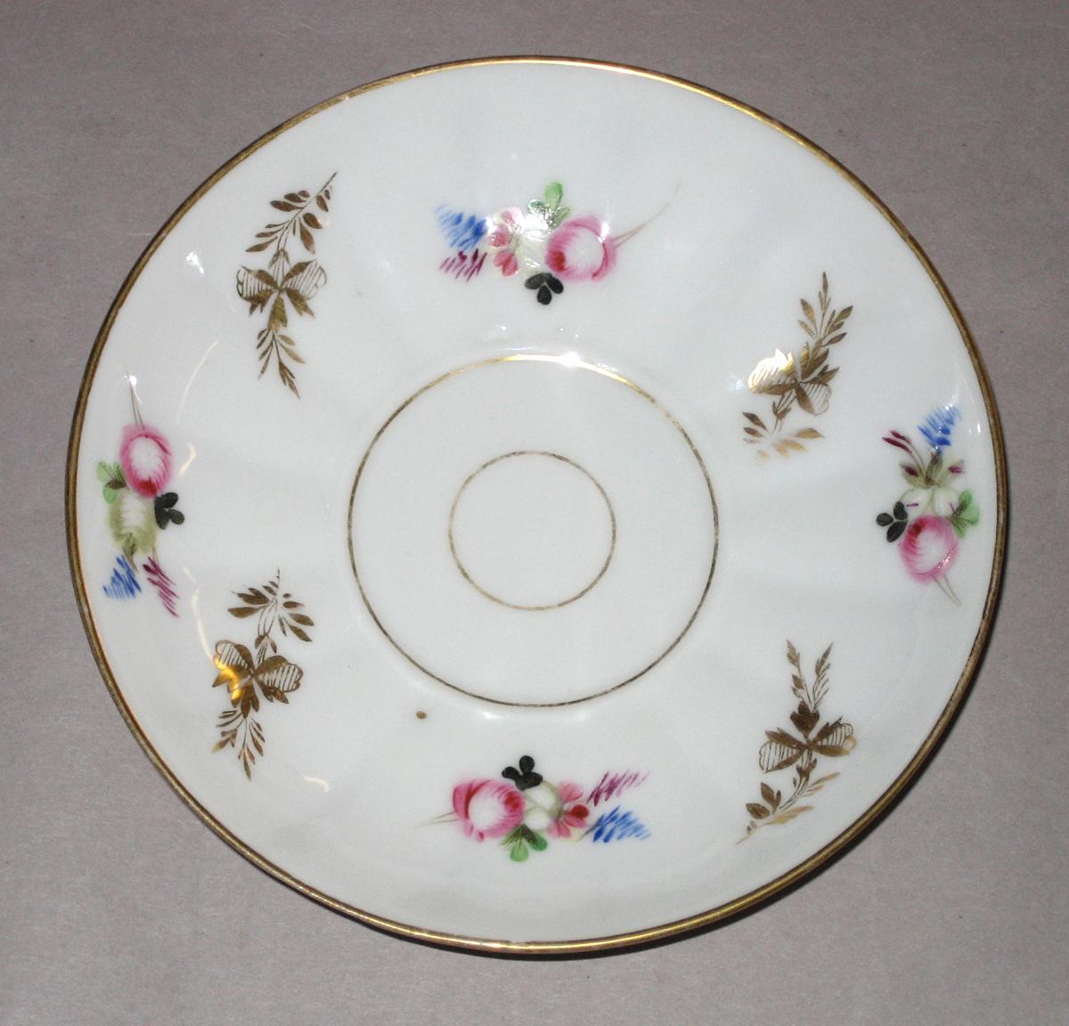 2008.0006.003 Porcelain saucer