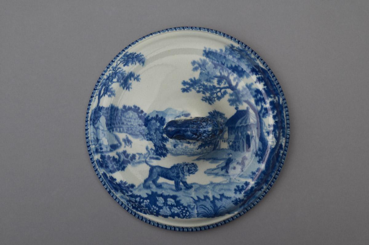 2008.0006.007 A, B Pearlware compote, lid
