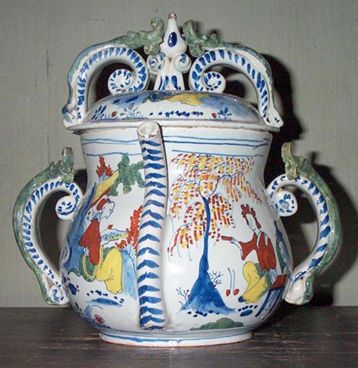 1958.2381 Delft posset pot