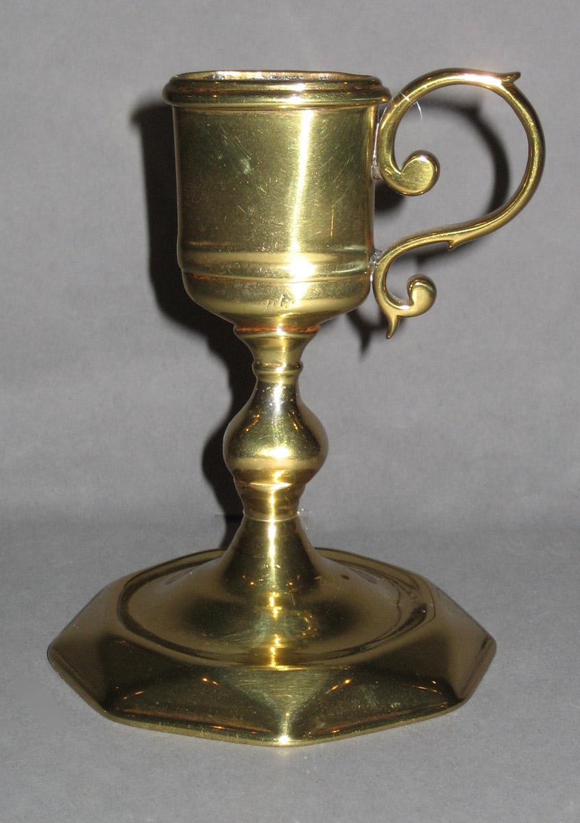 1958.2385 Snuffer stand
