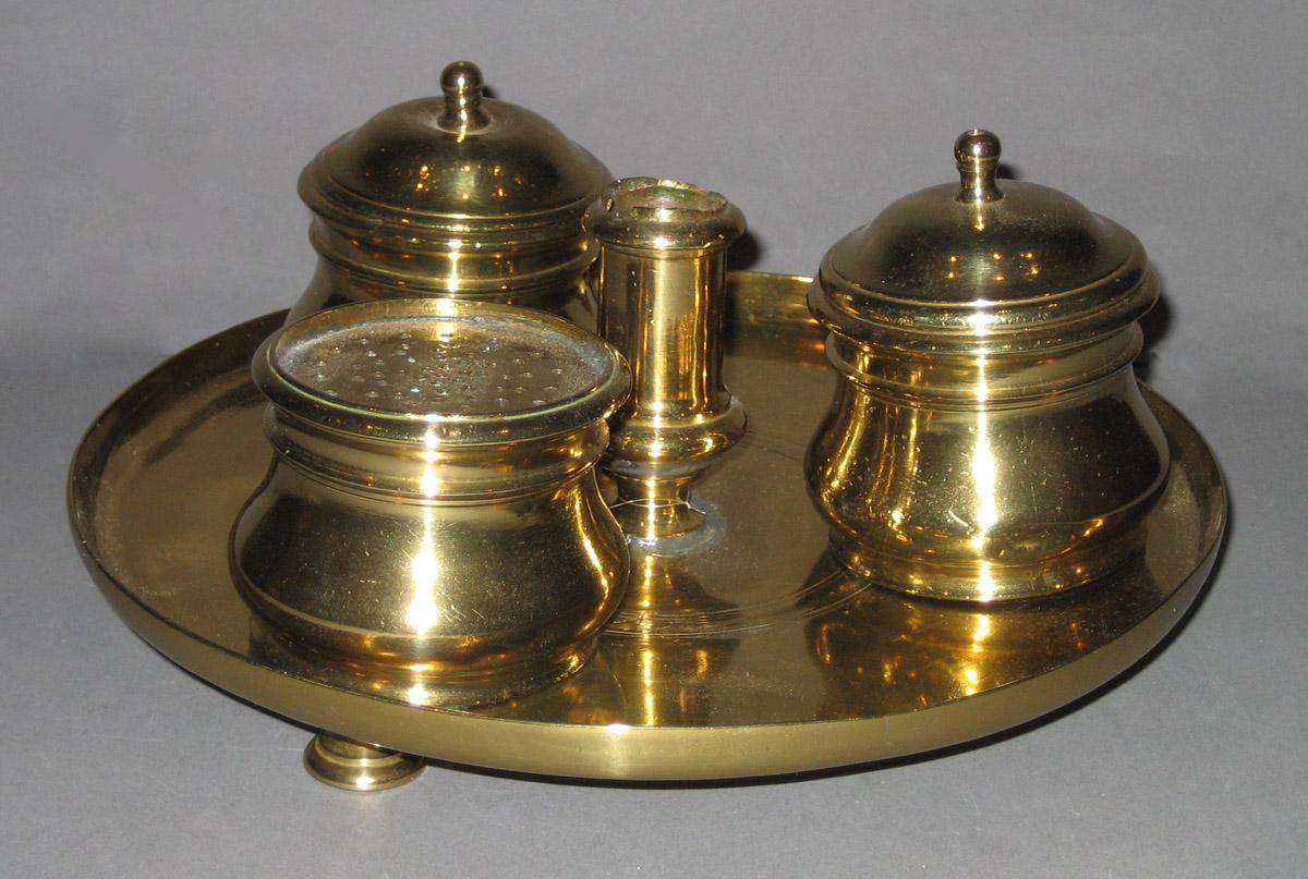 1958.2386 A-F Inkstand