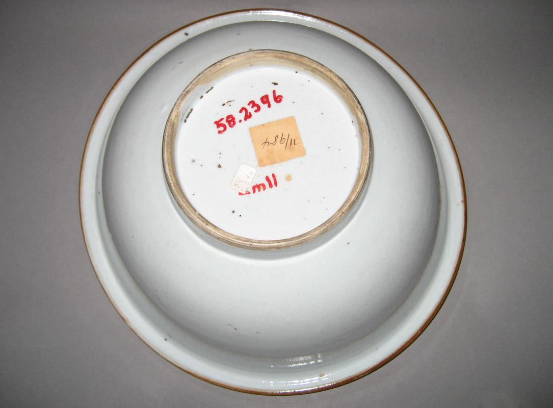 1958.2396 Basin underside
