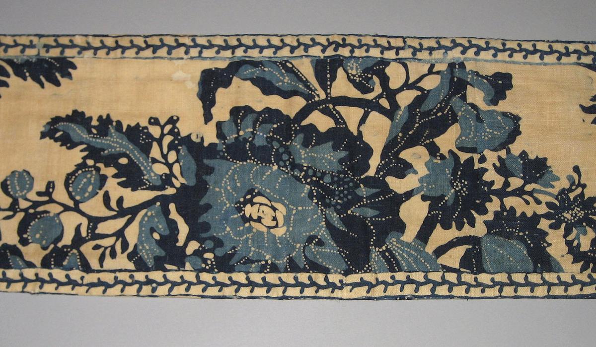 1952.0325.004 c Window hanging, valance detail