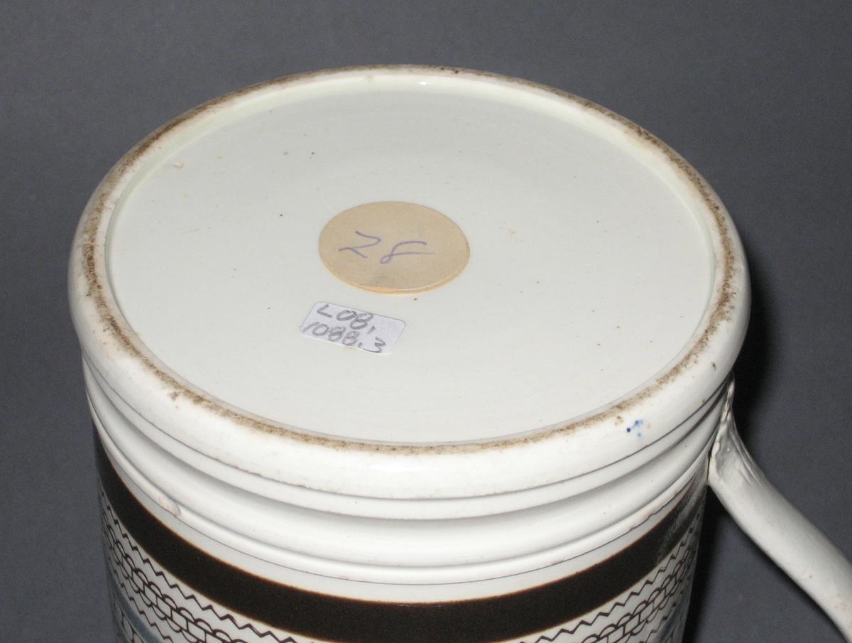 2008.0053.003 Mug bottom