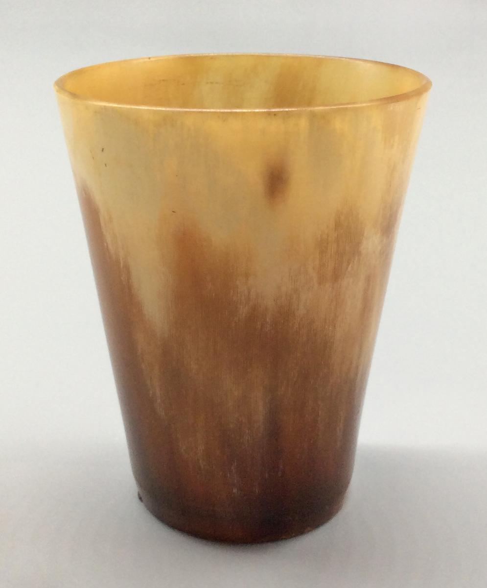 1958.2401 Beaker, view 2