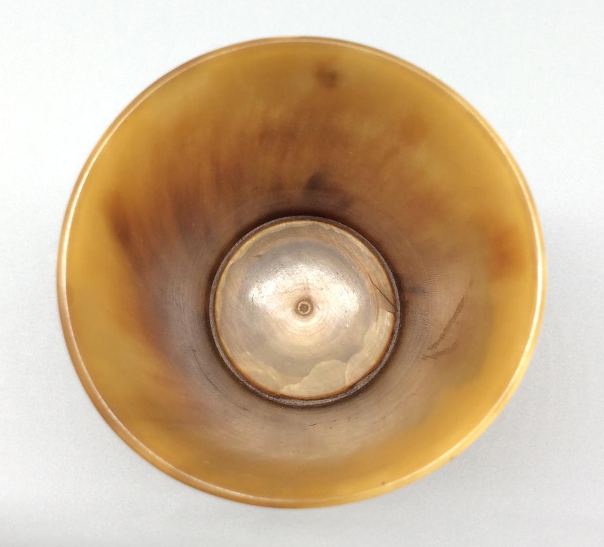 1958.2401 Beaker, view 4