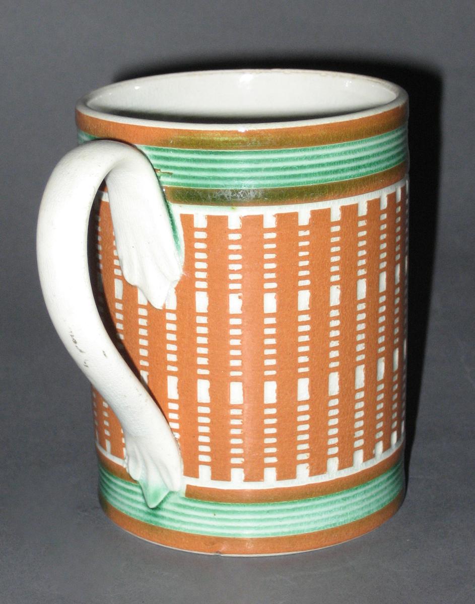 2008.0053.019 Dipped ware mug detail