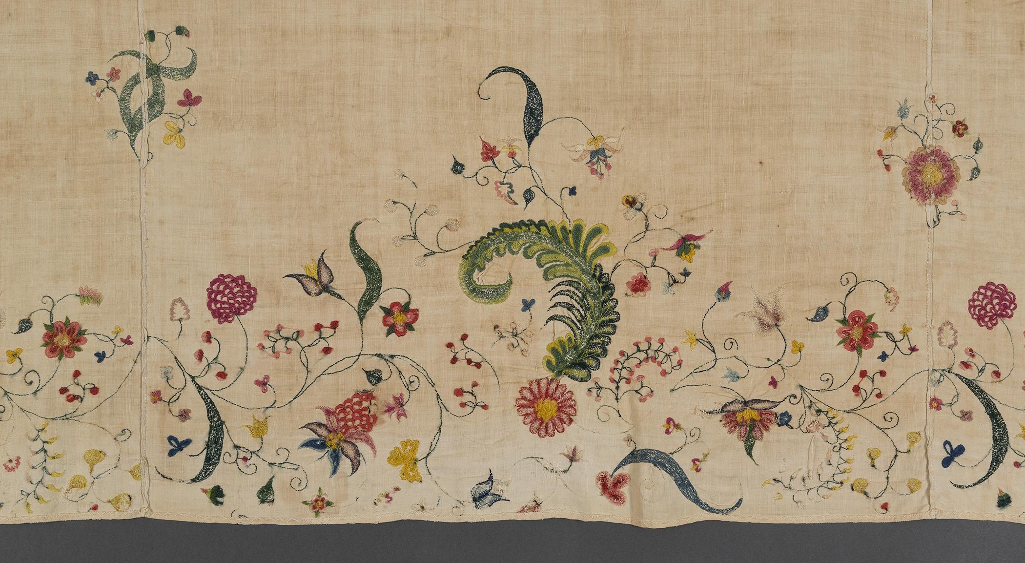 2008.0042.001 Petticoat fragment, detail 11, reverse