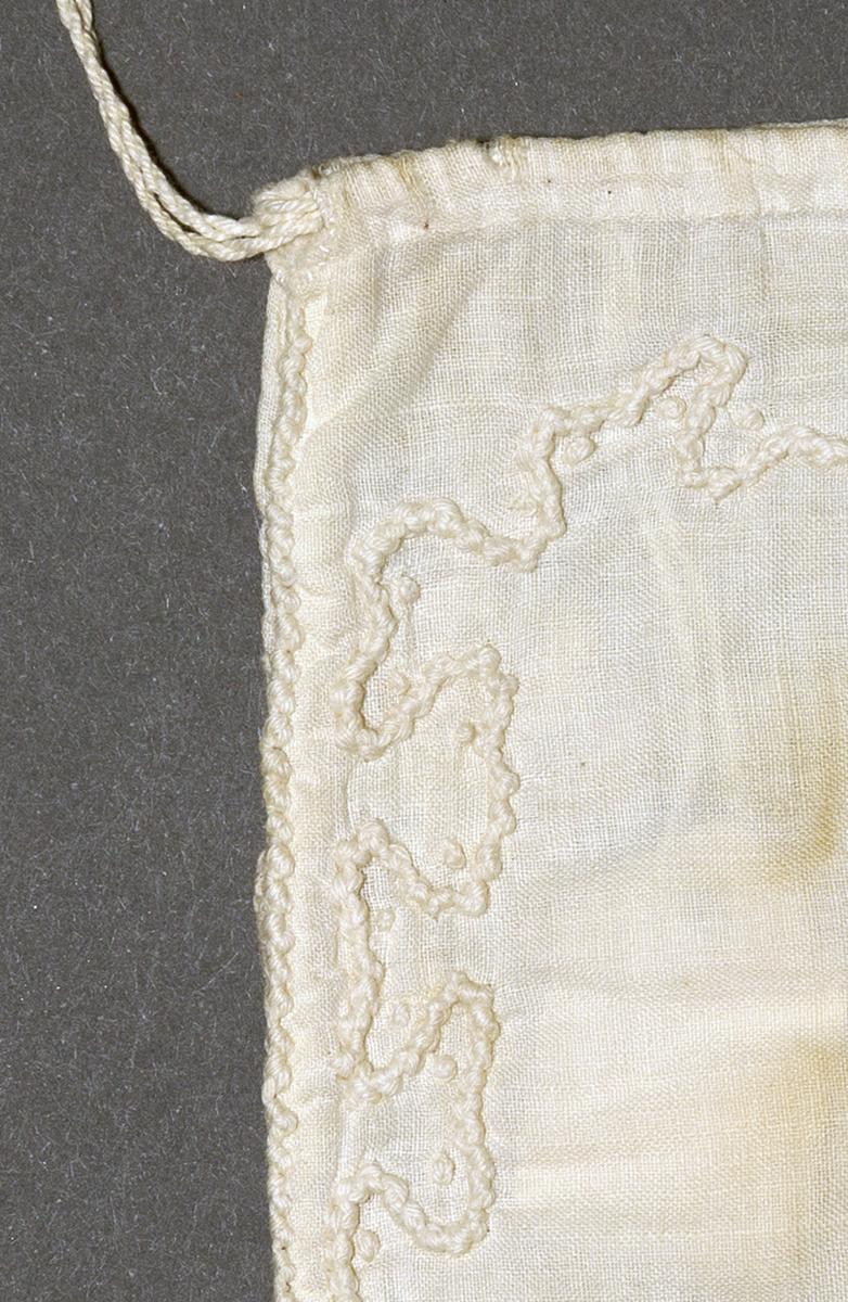 2008.0042.011 Purse, Detail 2