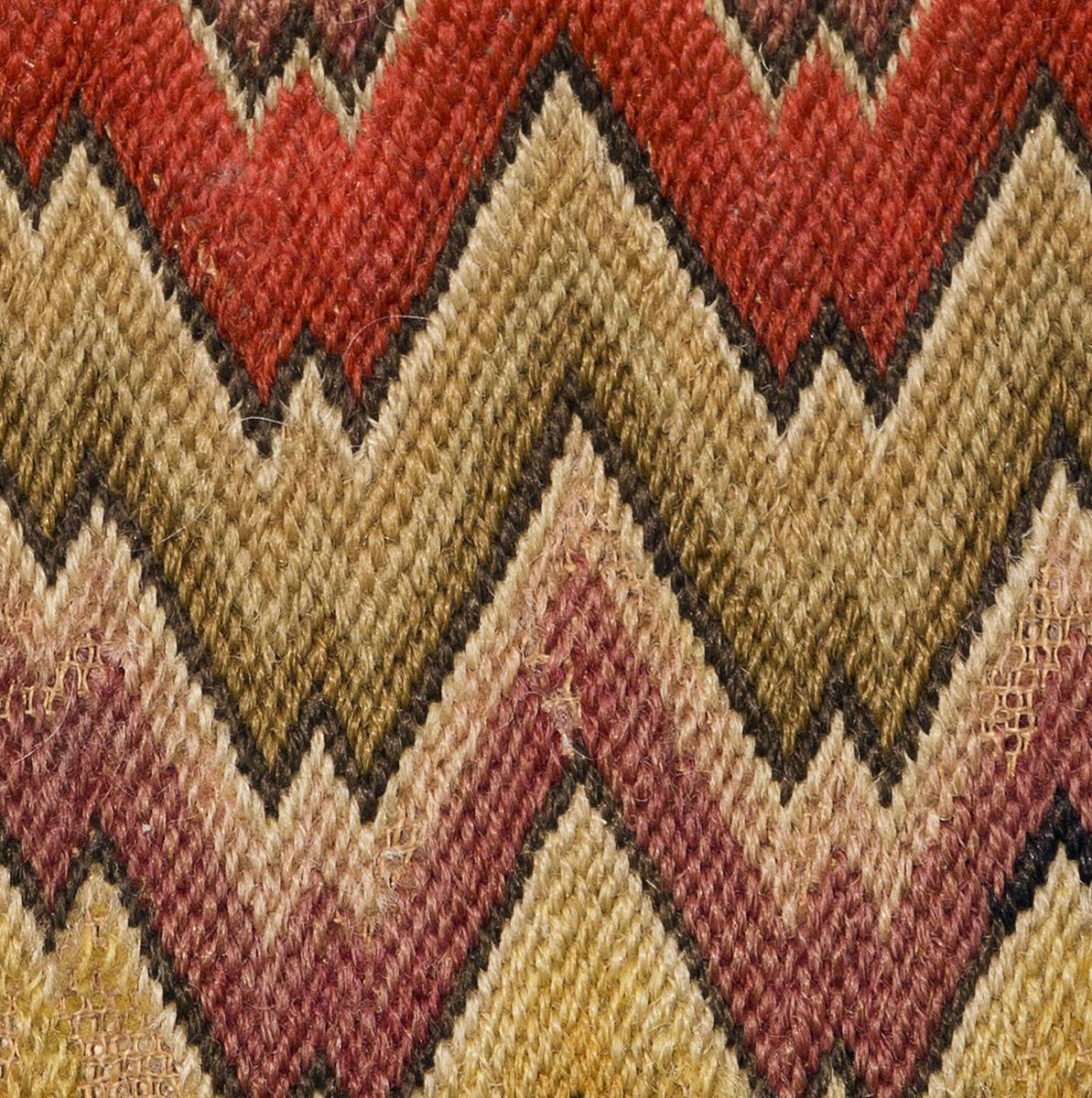 2008.0042.015 Pocketbook, Pattern Detail