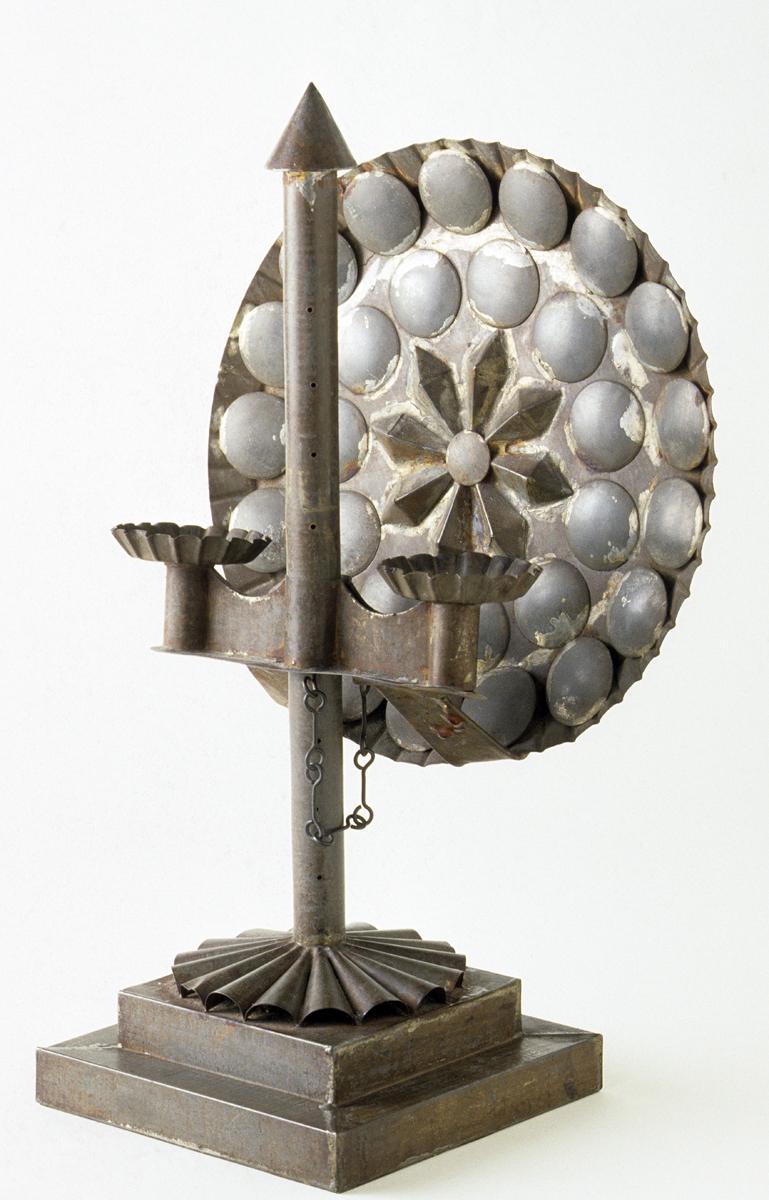1953.0049.001 Candelabrum, View 2