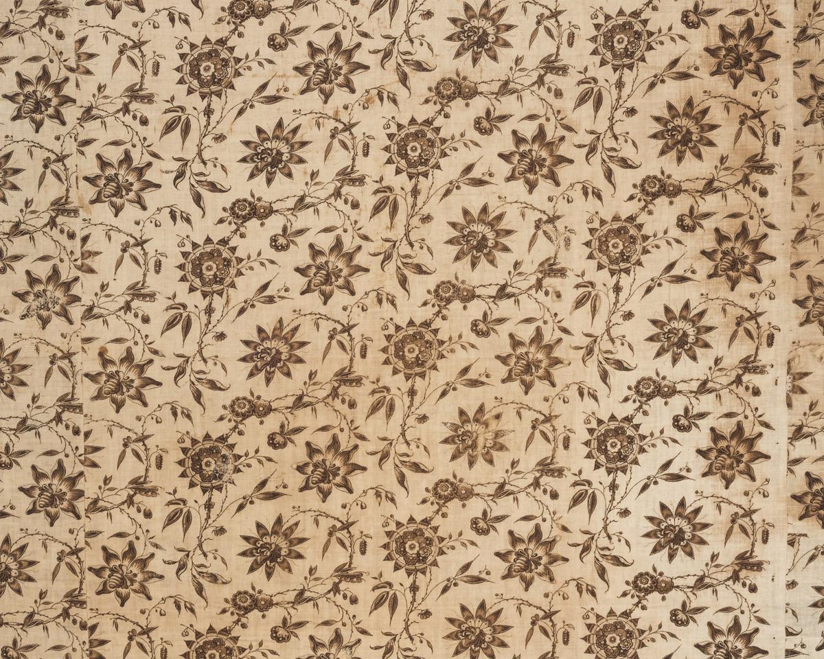 1965.0031 Bedcover, detail 5