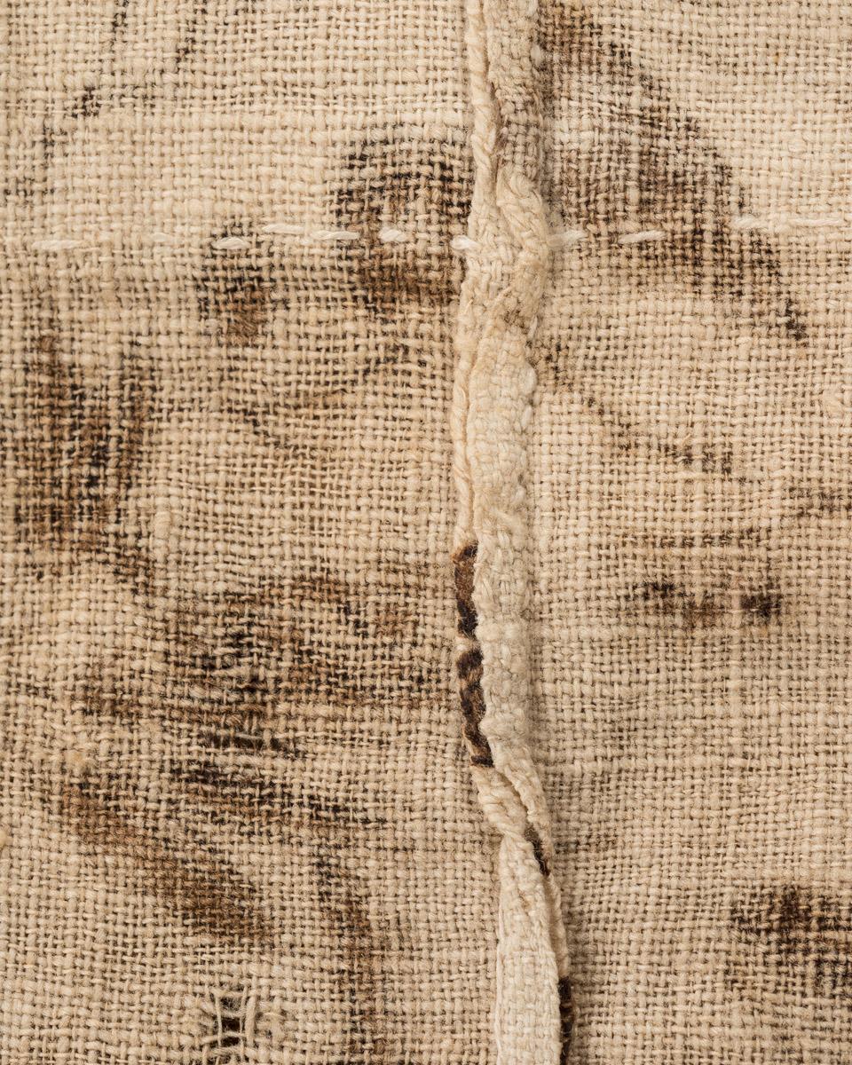 1965.0031 Bedcover, detail 9