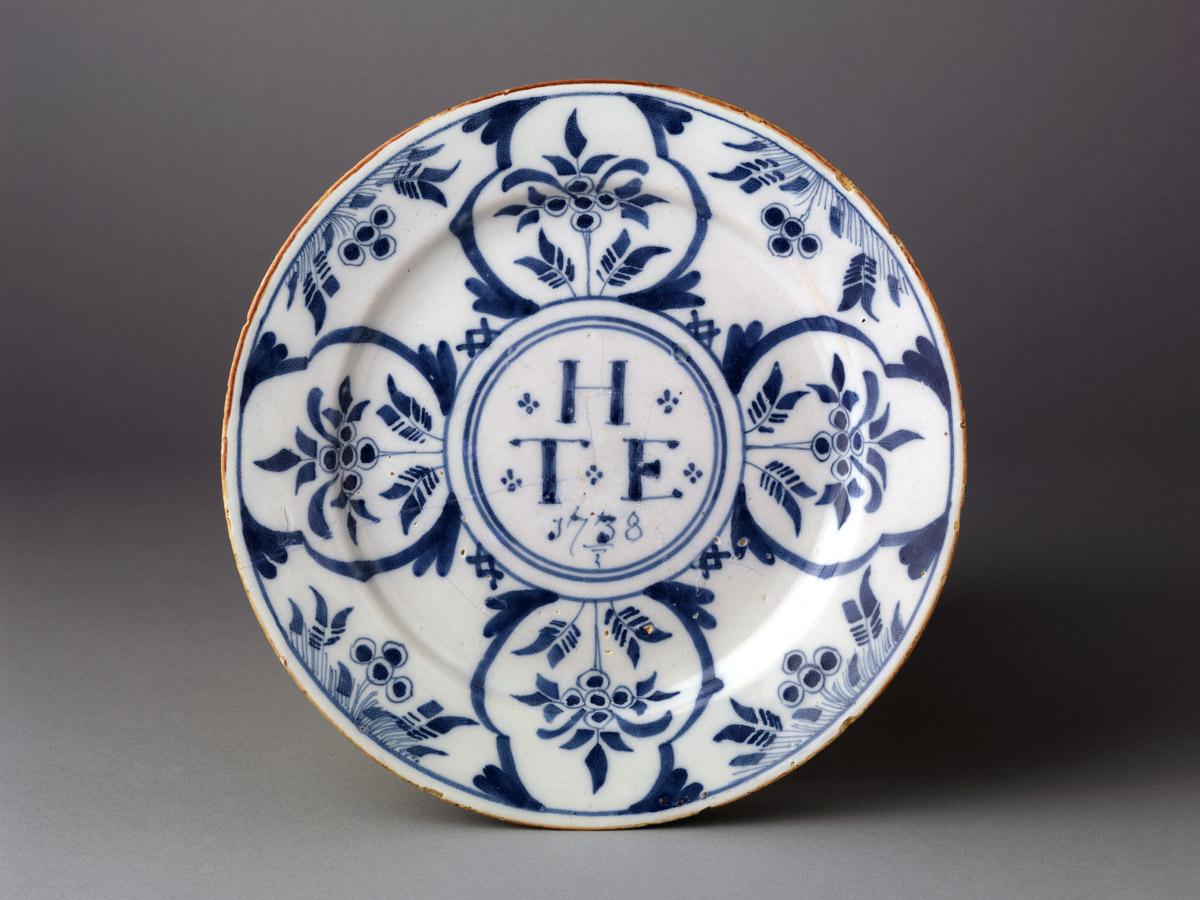 2009.0005 Delftware plate
