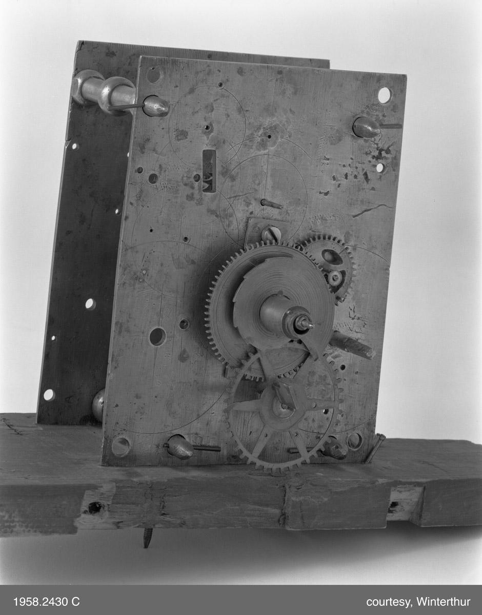 1958.2430 Clock works (bw)
