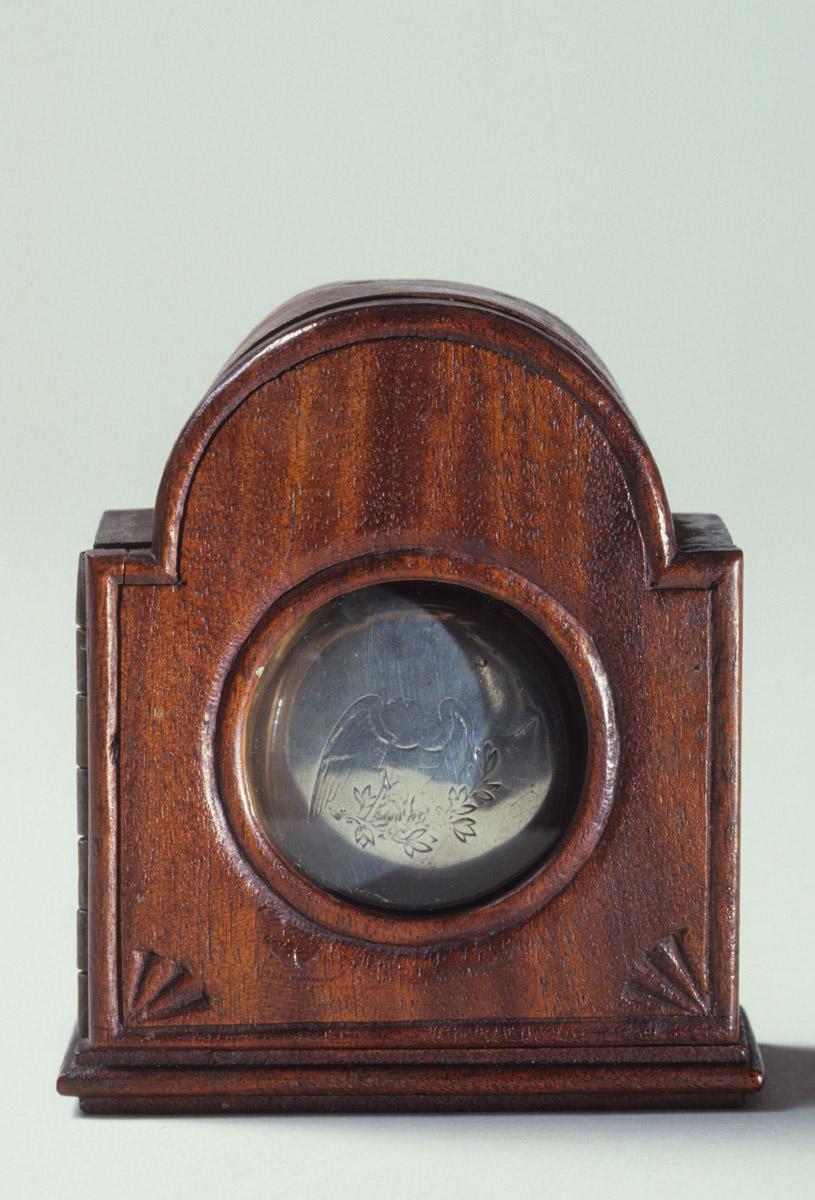 1958.2438 Box