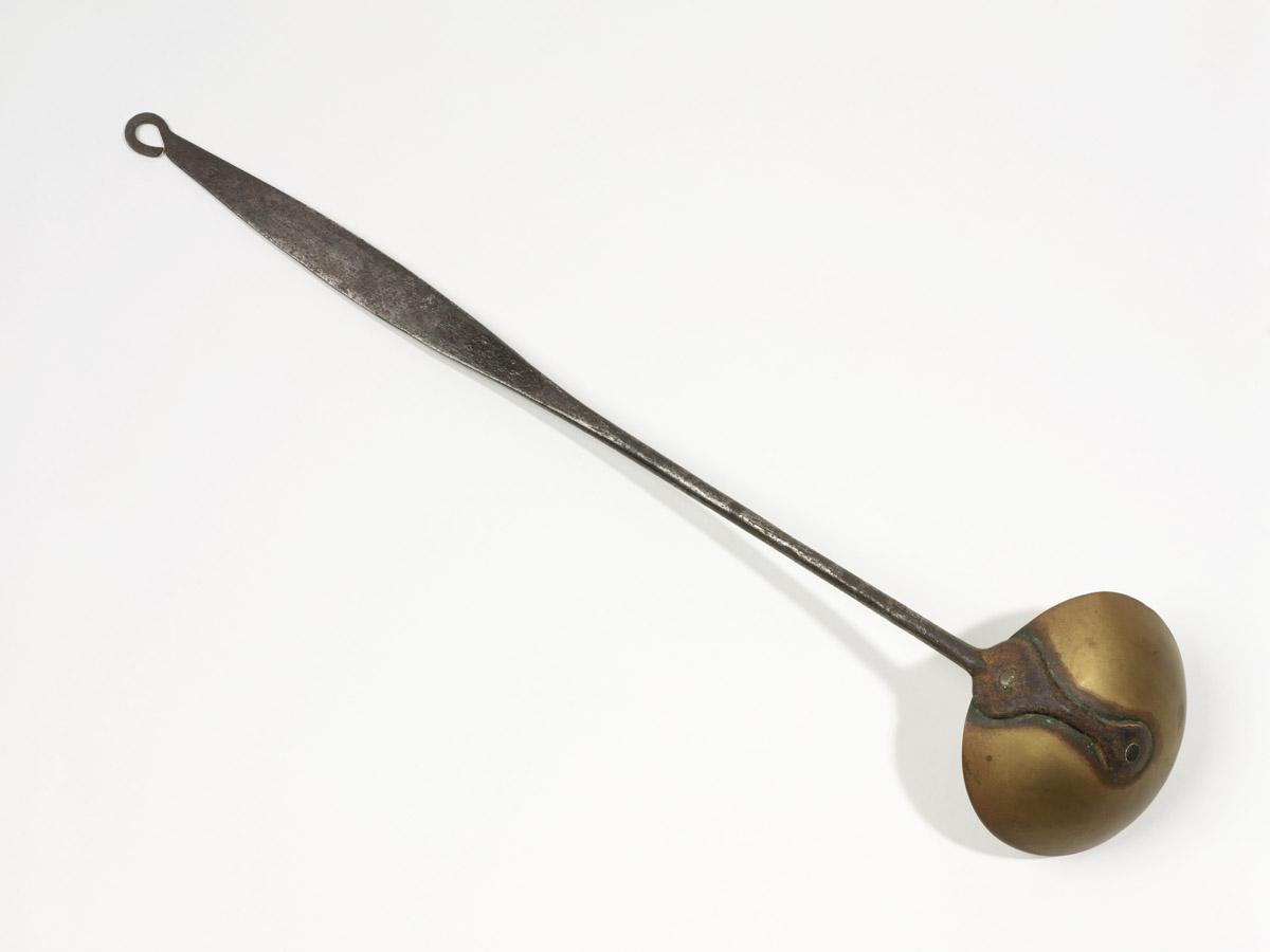 2009.0038.004 Ladle (view 2)