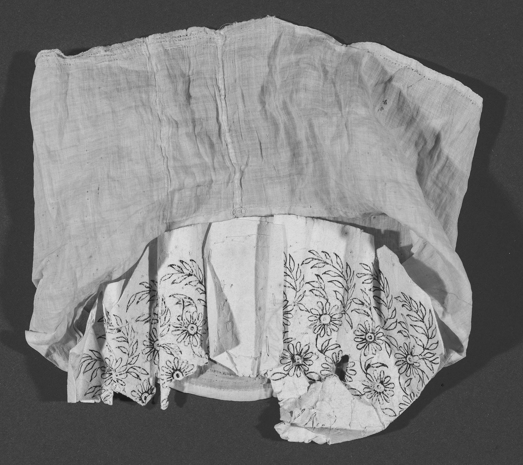 1968.0159B Cuff (view 3, bw)