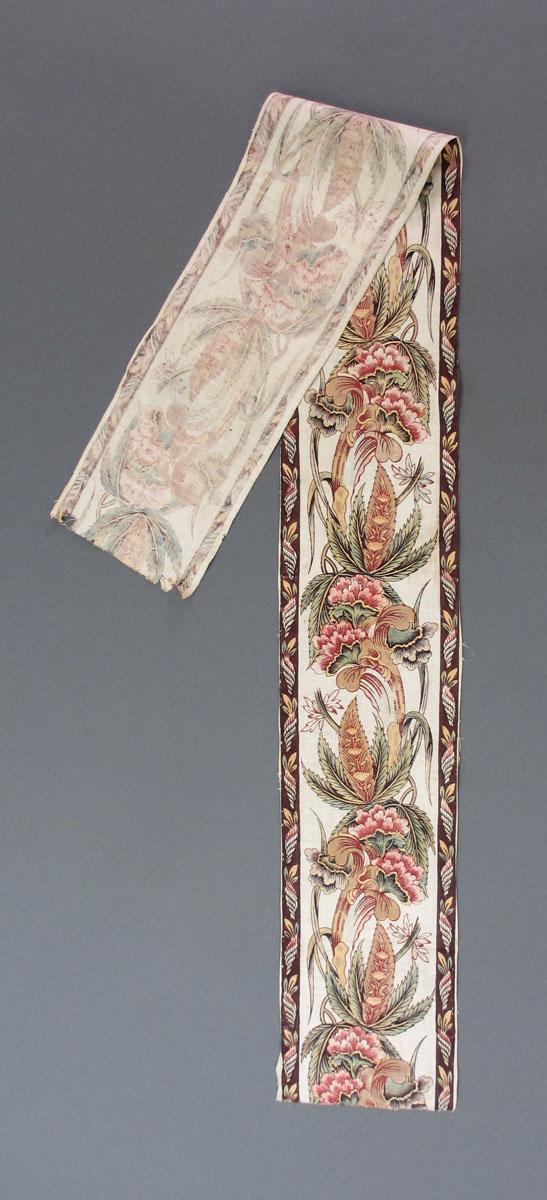 1961.0005 Textile, printed folded corner
