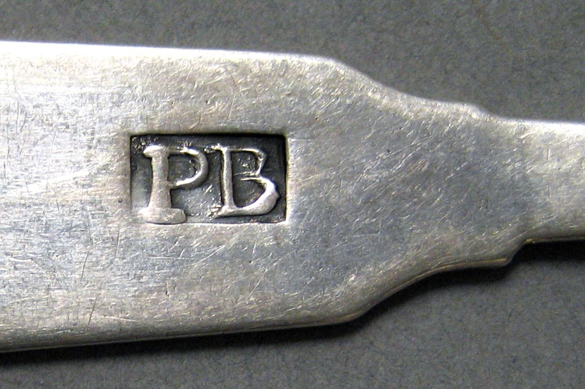 1998.0004.4070 Silver Spoon mark