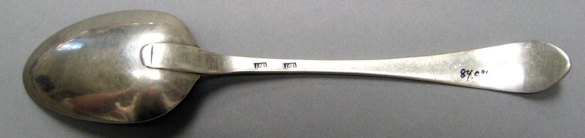 1998.0004.4071 Silver Spoon underside