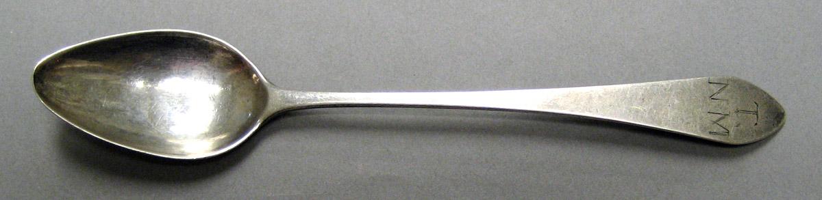 1998.0004.4076 Silver Spoon upper surface