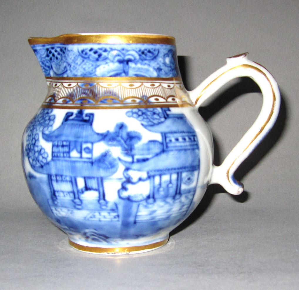 2010.0008.174 Porcelain cream jug