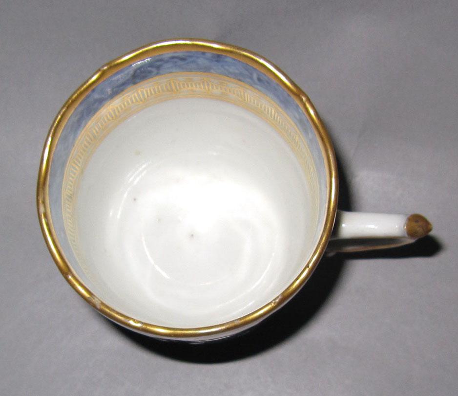 2010.0008.176.001 Porcelain coffee cup top