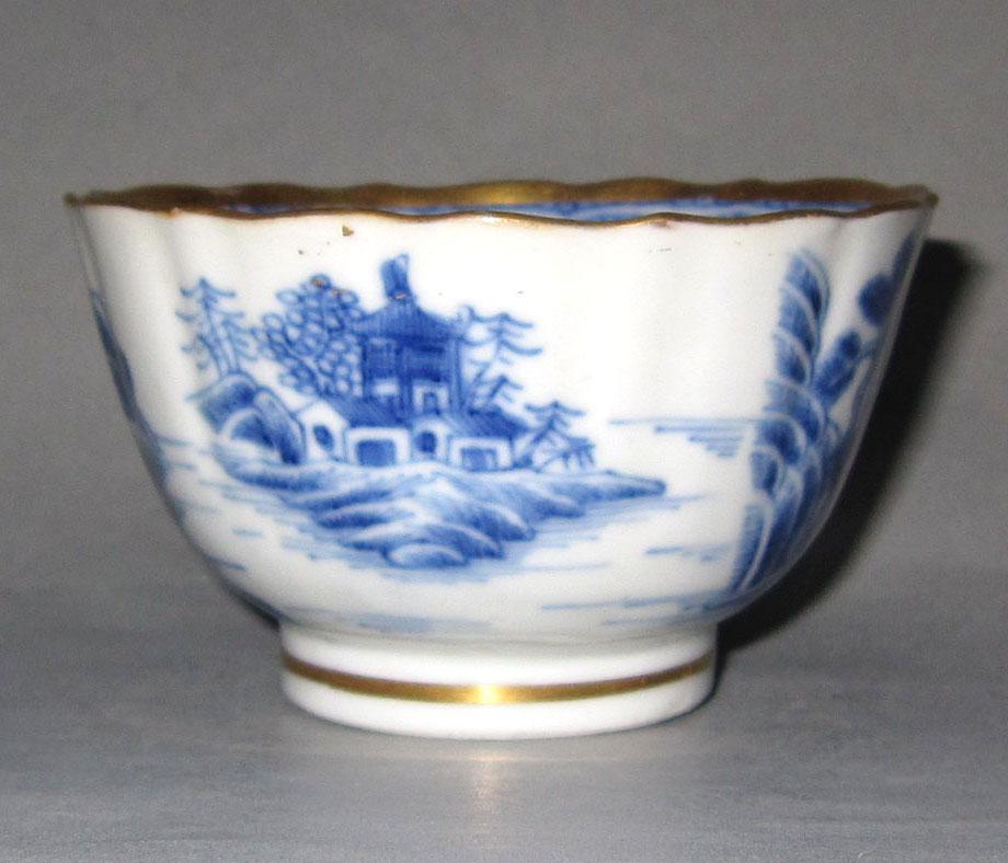 2010.0008.177.001 Porcelain teabowl