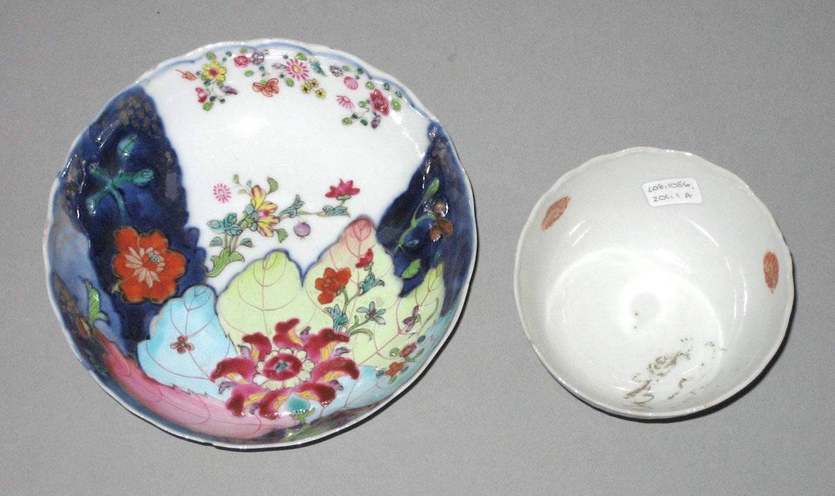 2010.0008.201.001 A,B Porcelain teabowl and saucer top