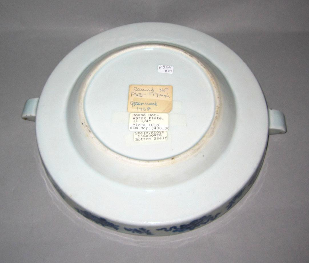 2010.0008.009 Porcelain plate underside