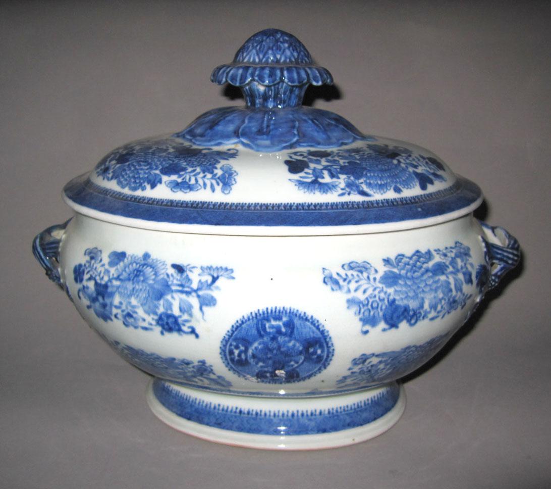 2010.0008.012 A,B Porcelain tureen