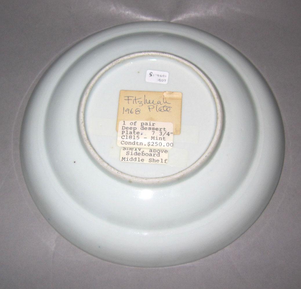 2010.0008.015 Porcelain plate underside