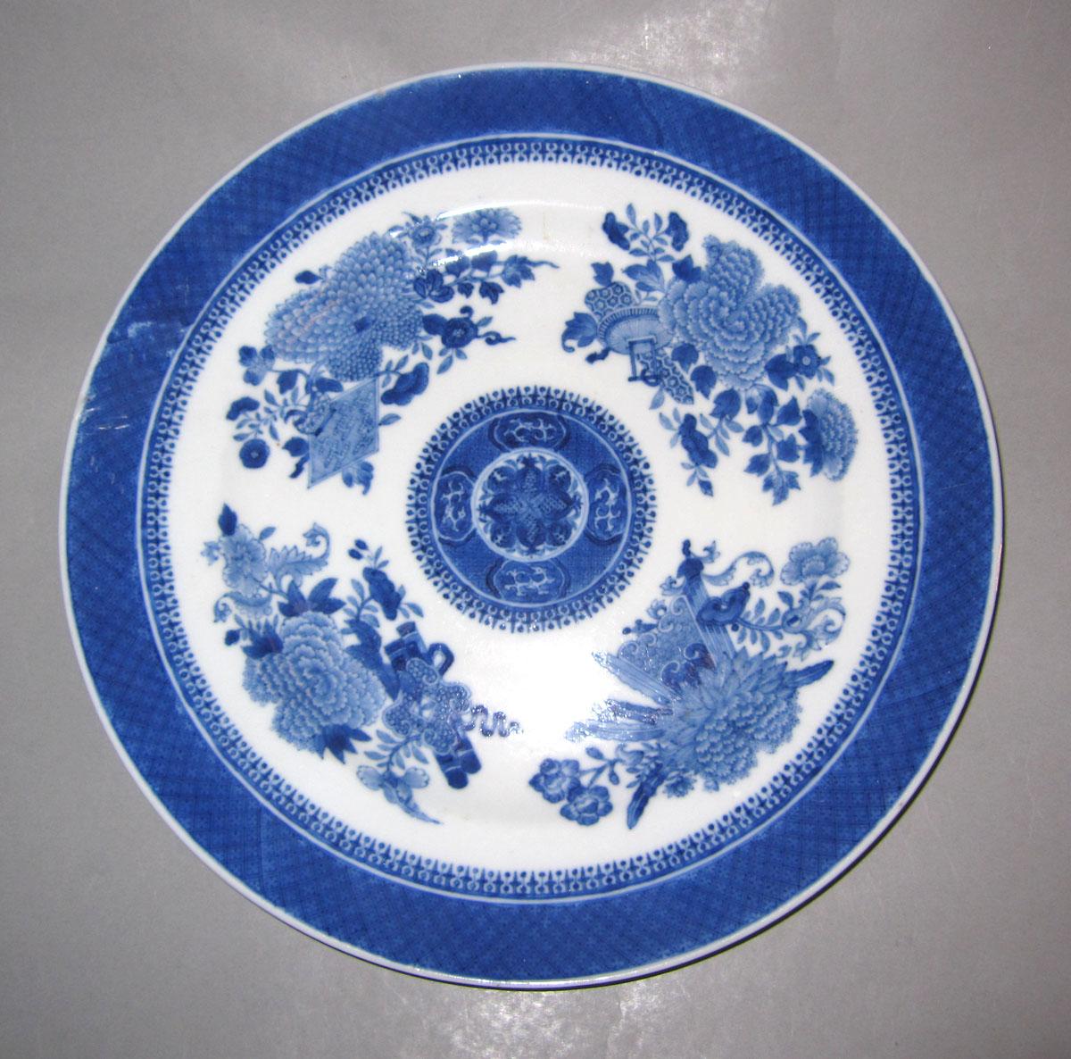 2010.0008.016 Porcelain plate