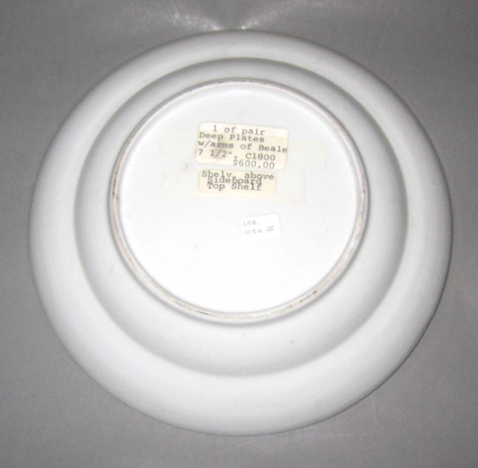 2010.0008.025 Porcelain plate underside