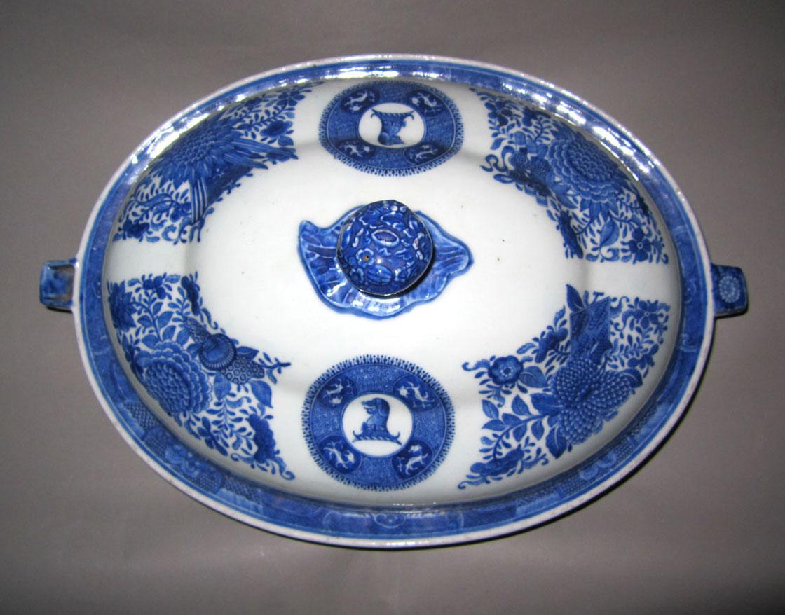 2010.0008.028 A,B Porcelain hot water plate top