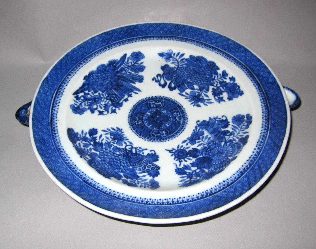 2010.0008.046 Porcelain plate