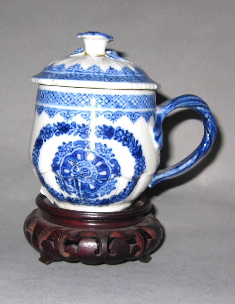2010.0008.056 A,B,C Porcelain pot de creme and stand