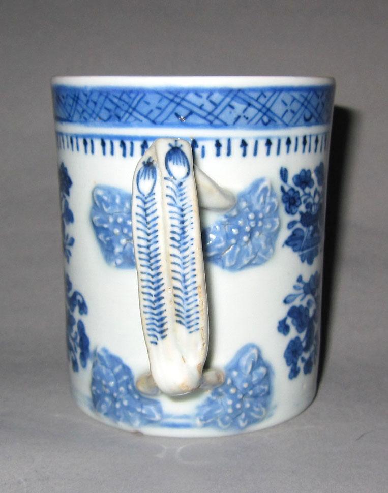 2010.0008.068.001 Porcelain mug handle