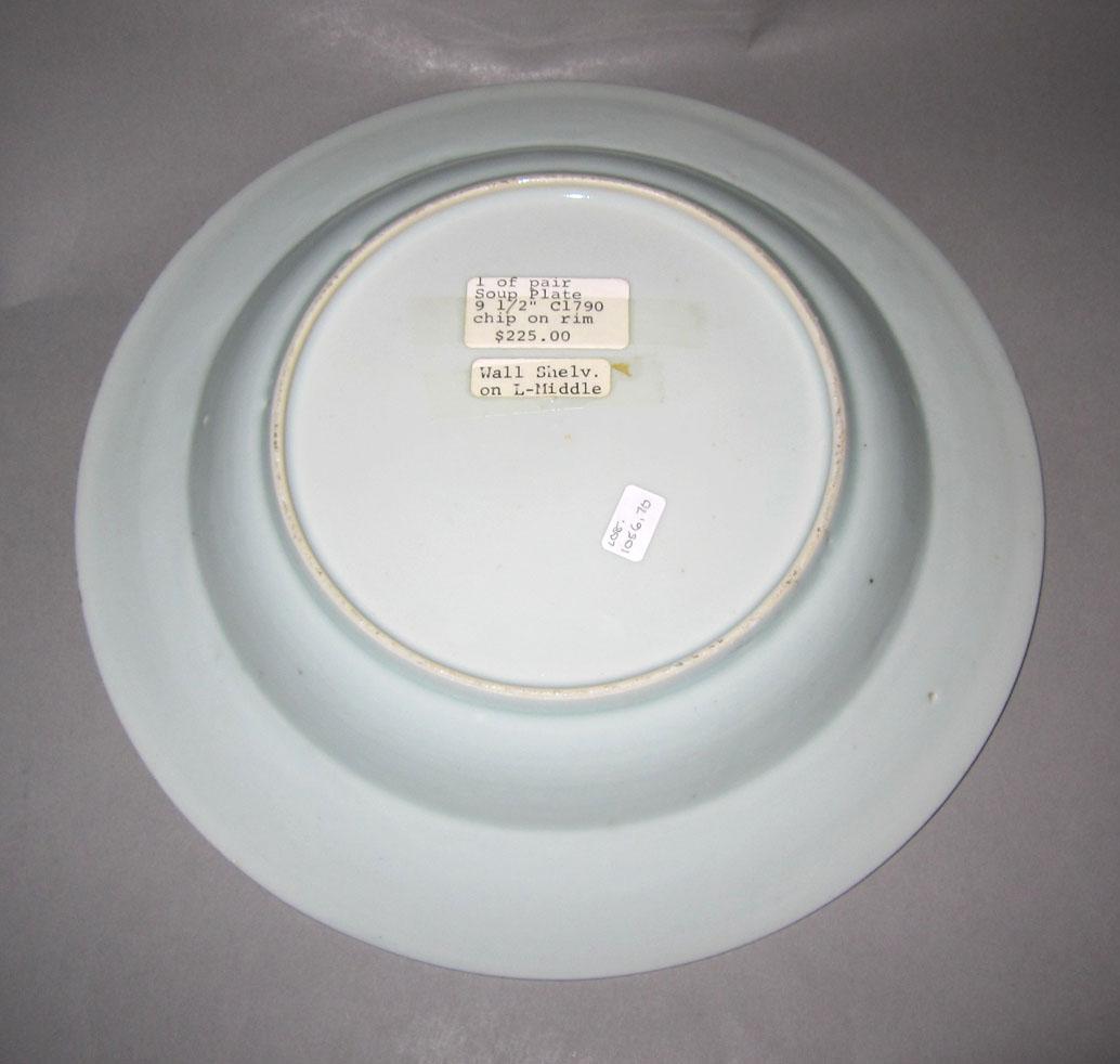 2010.0008.070 Porcelain soup plate underside