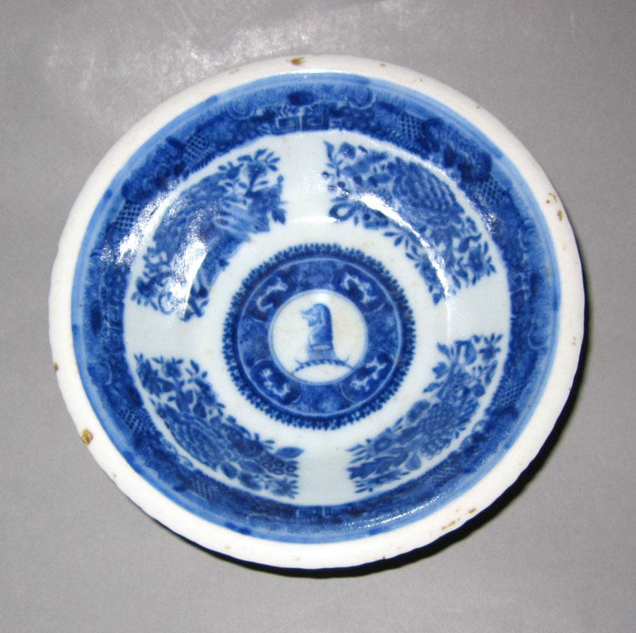 2010.0008.084 Porcelain dish