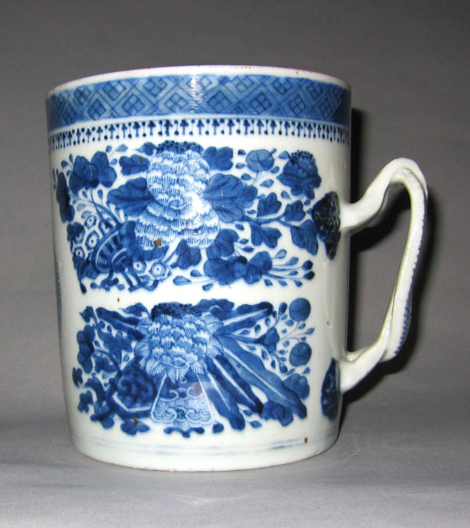 2010.0008.086 A Porcelain mug