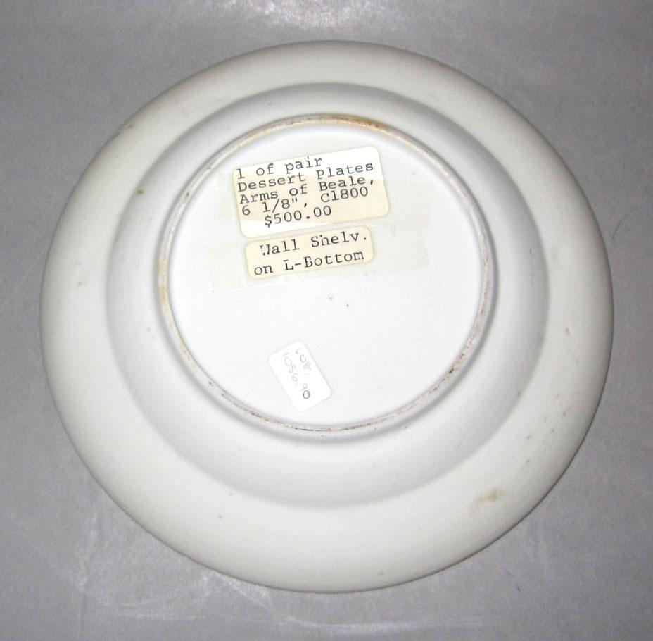 2010.0008.090 Porcelain plate underside