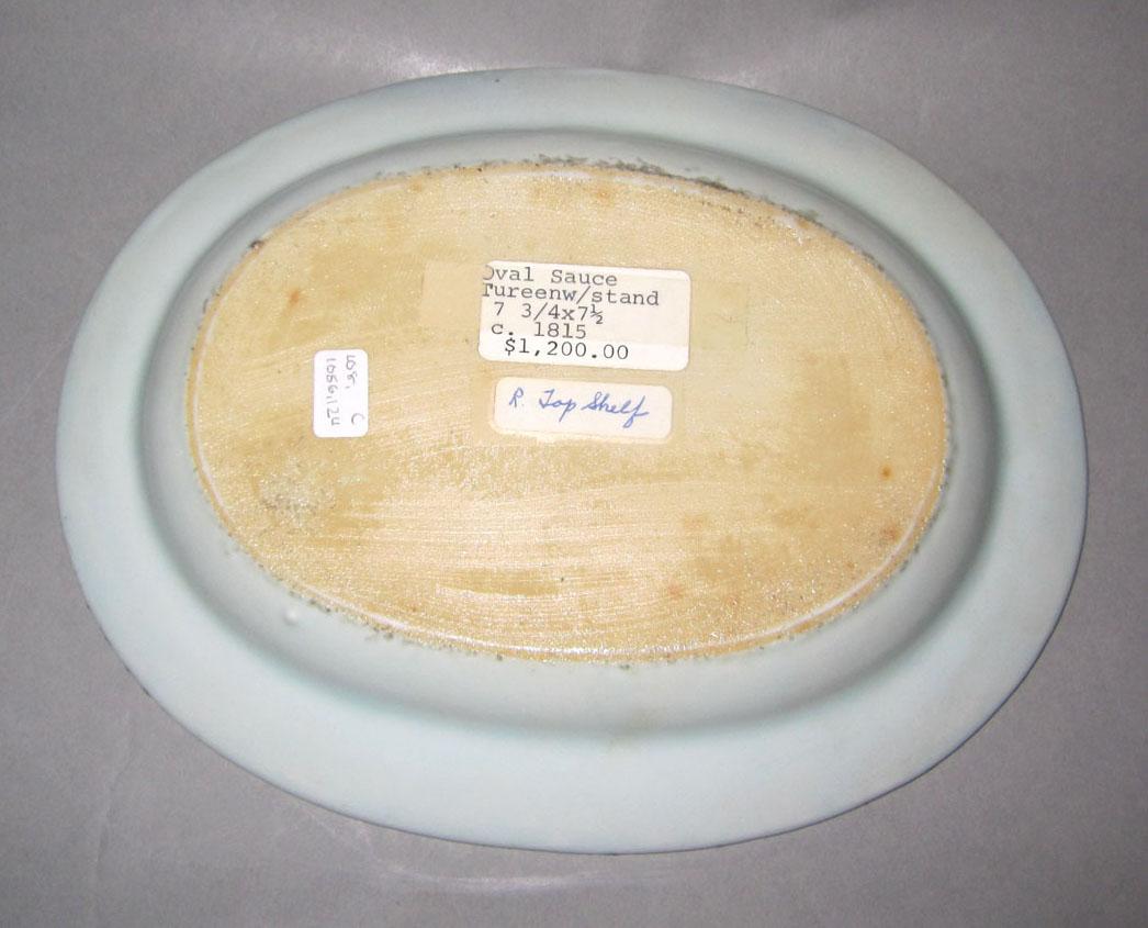 2010.0008.124 C Porcelain tureen stand underside